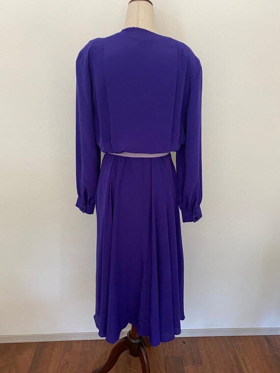 Vintage sz M/L purple 1980's does 1940's dress. 1… - image 7