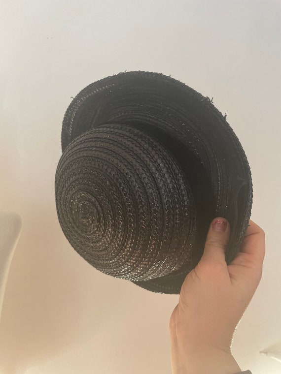 Cute mid century straw hat. Black. Funerals. Hors… - image 4