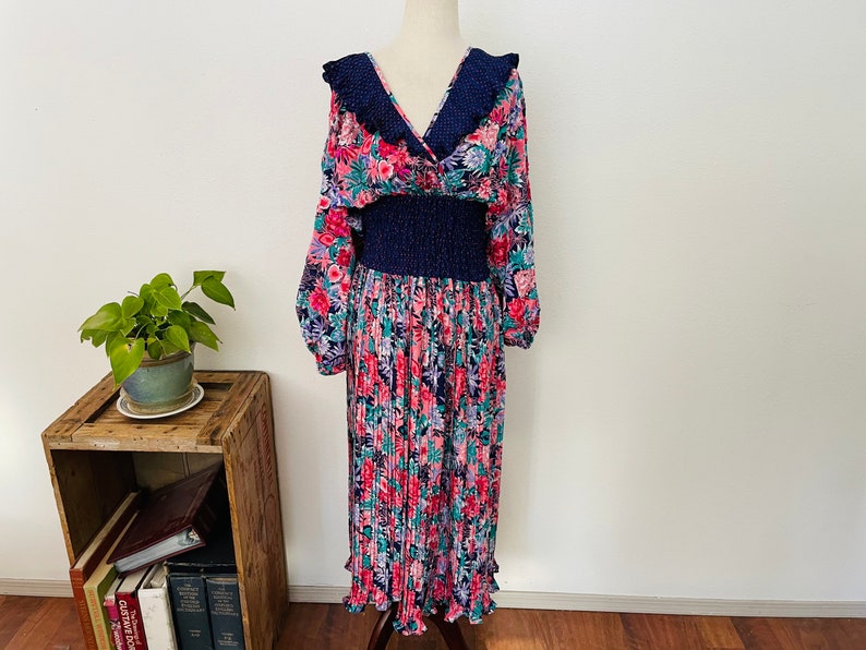 1980s Diane Freis Designer dress with mixed patterns, balloon sleeves, ruched waist and wrap bodice. Georgette. With scarf. Amazing gown image 2