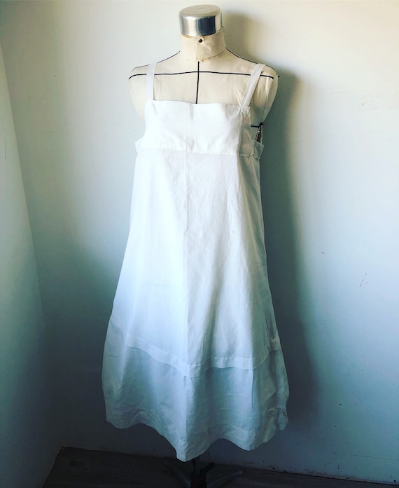 Vtg L 1920s nightgown. White Cotton. Minimalist. A