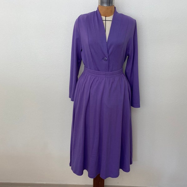 Vintage Weekenders 1990s Skirt Set. Purple. Cotton blend. Gorgeous Set. Classic 1980's/early 1990s Fashion. 80s workwear. Shoulderpads. Cute