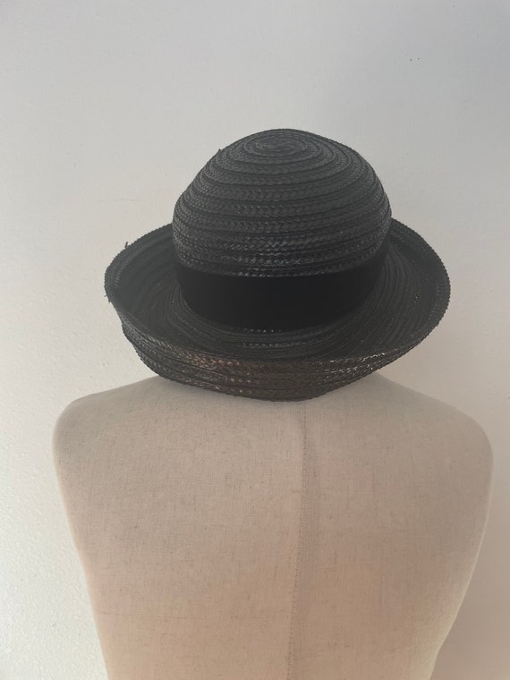 Cute mid century straw hat. Black. Funerals. Hors… - image 2