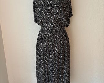 1990's does 1930's sz 40 Black and white floral print Midi shirtwaist Dress by Sarah B, Paris.