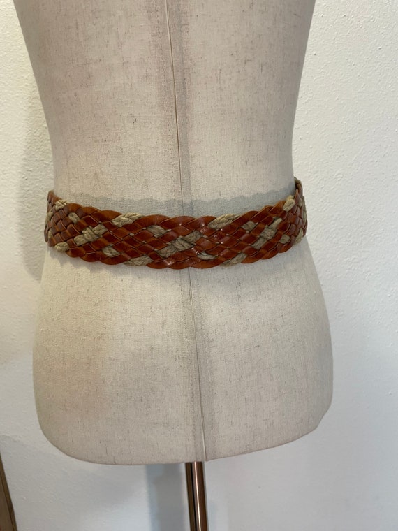 Size 29 Vintage Braided Leather Belt. Cowhide. Non-removable 