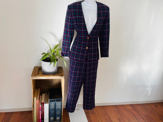 Size 10 Petite Purple and Pink Plaid 1970s Polyester/wool Leisure Pant Suit.groovy  Two Piece Suit. Mod Retro Outfit. Disco.classic 70s Style 