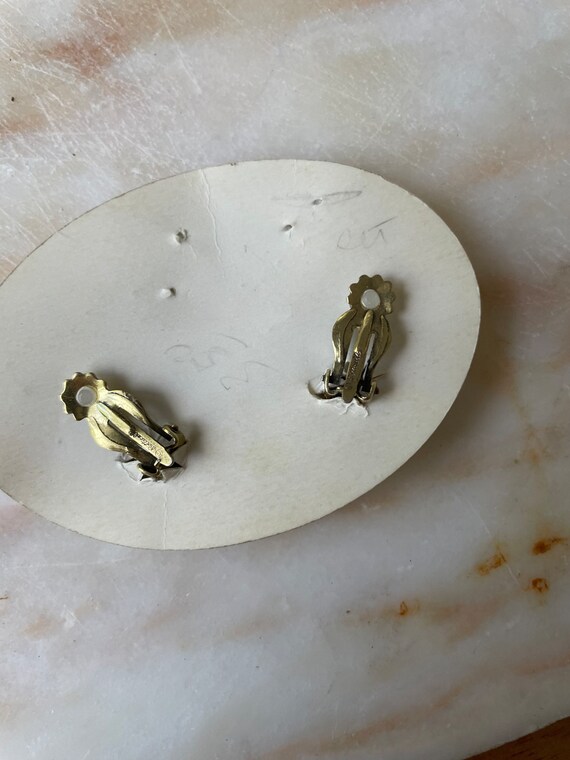 Botticelli brand earrings. Leaves.Gold colored. M… - image 4