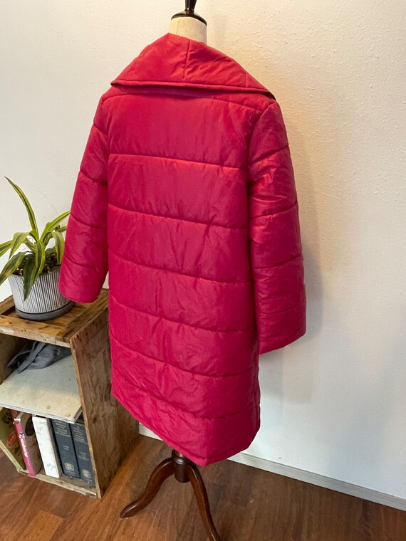 1980s hot pink sleeping bag coat.Fluffy quilted c… - image 4