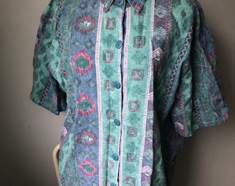 Vintage sz L 1980s women's blouse. Southwestern. Green Blue. Purple.Sturdy. printed. preppy. Collared. Button Down.