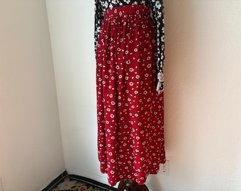 size L Coldwater creek 90's broomstick style red floral rayon skirt.