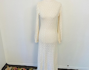 1970's Cream Picardo knits lace maxi gown. Dramatic crocheted Floor length dress. High neck. Elegant. Boho winter Wedding.