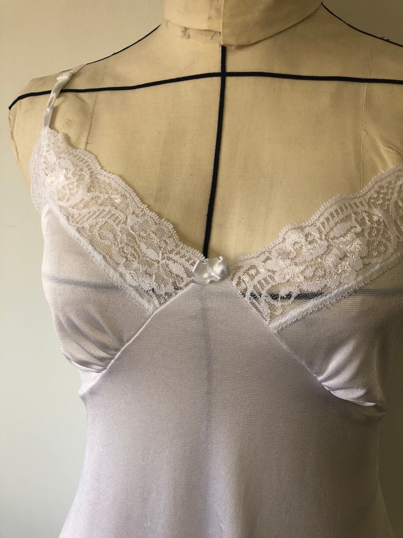 By Adonna Beautiful Retro Full Slip Gorgeous Unique White Vintage Size 38 Full Slip Feminine Nightie.Women/'s Nylon Slip
