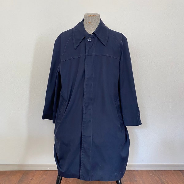 Mod 1960s men's Sz L Navy Blue Raincoat. Outerwear. 1960's raincoat.  Classic Trench coat by Lord Forecaster