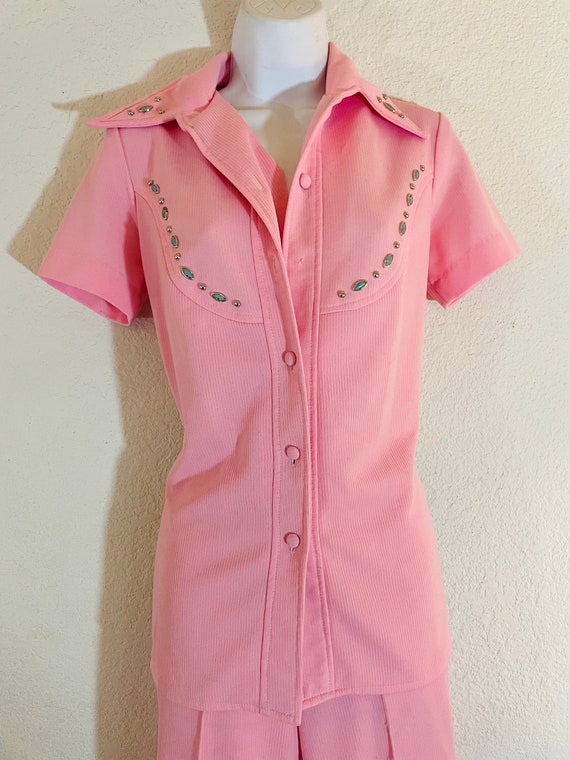 1970s pink western suit. Ladies leisure suit. 197… - image 6