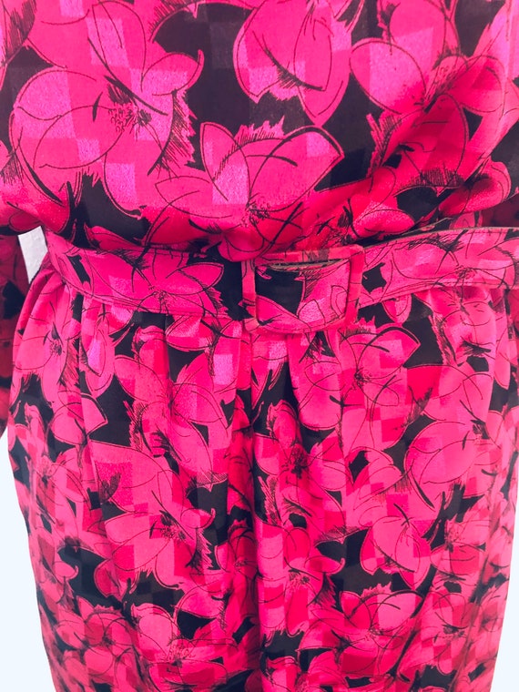 Sz 11/12 Floral Hot Belted Pink 80s dress. Bright… - image 8