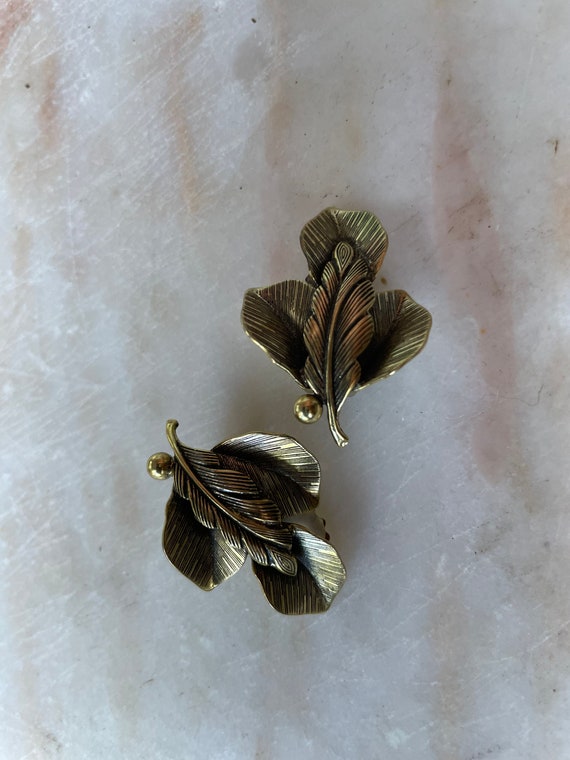 Botticelli brand earrings. Leaves.Gold colored. M… - image 2