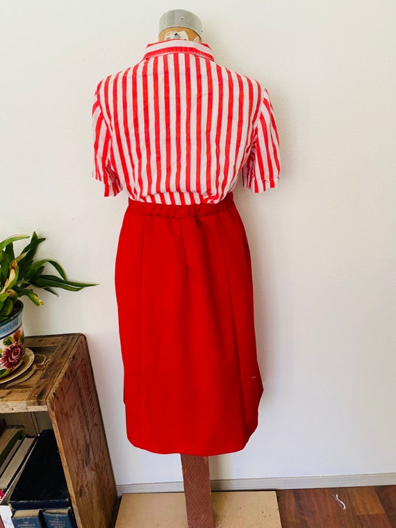 size L Red Pencil Skirt. 1970's Lady Devon. Cute … - image 4