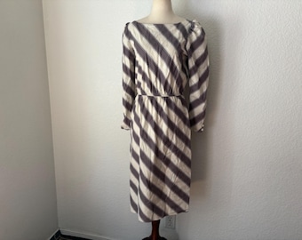size M Vanessa of CA old money preppy 80's Dress. Striped white and gray secretary dress