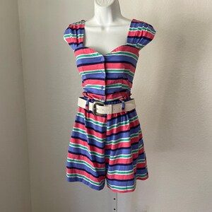 Striped cotton 1980&#39;s two piece shorts and shirt set. Belted Shorts. Crop Top. Sexy cute summer outfit. Preppy. Fitted. High Waist Shorts.