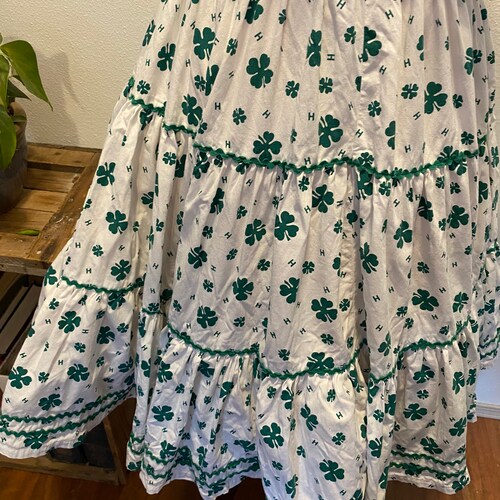 1950s rare shops novelty print 4H skirt. Western. Circle Skirt. Patio Skirt. 4H print cotton fabric. One of a kind. Rare western Fashion. Green