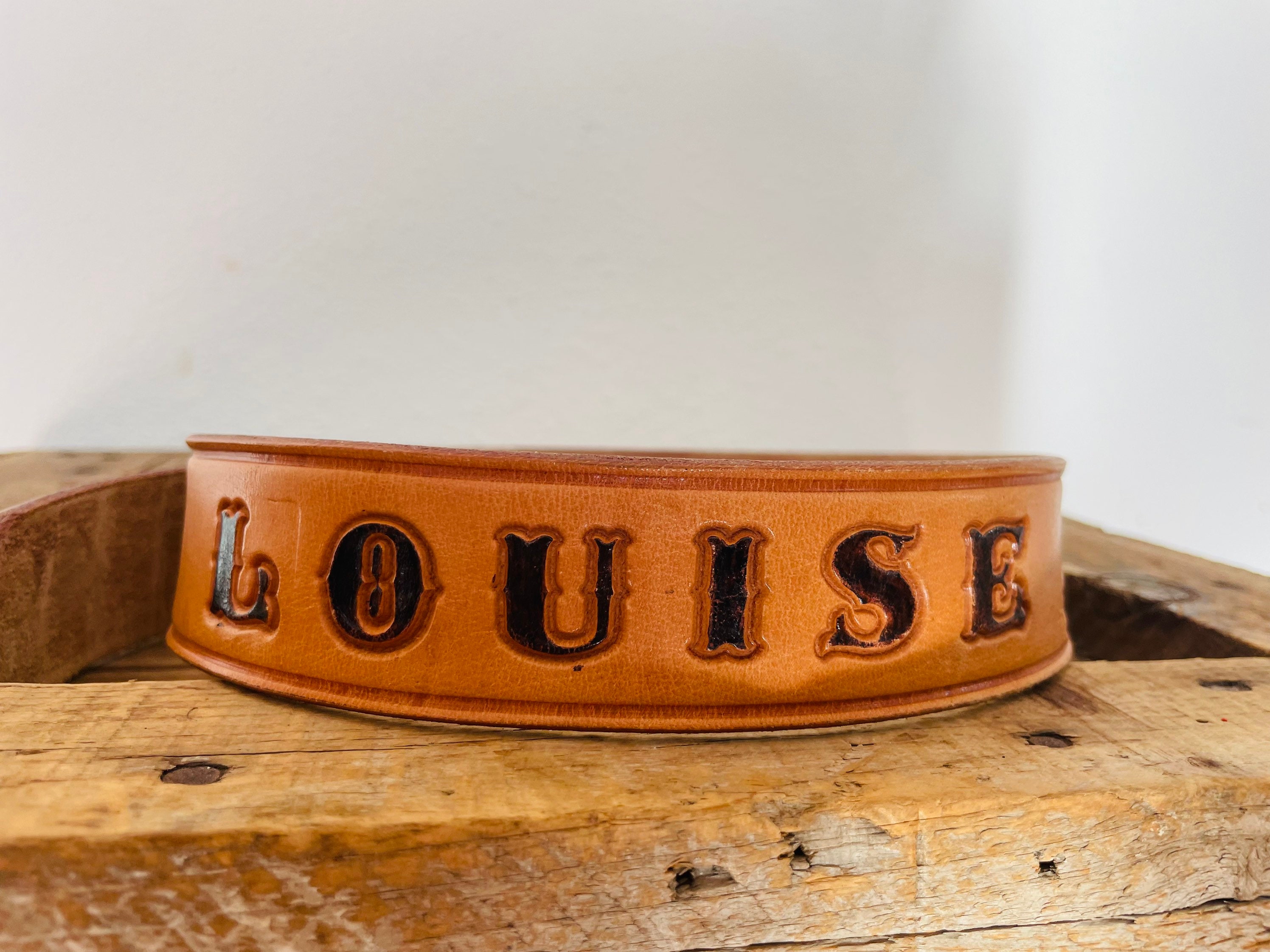 Louis Vuitton Collar Louise