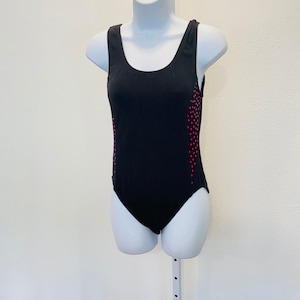 Vintage sz small cotton stretchy “One suit” Leotard. 1980s bodysuit. Cotton/nylon. Side Panels. Exercise. Polkadot. Black and red.