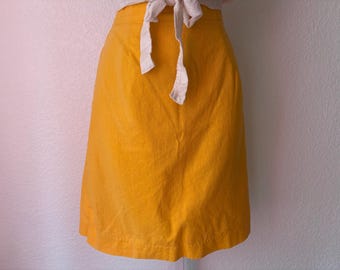 size 8 petite bright yellow Linen and cotton blend mini Skirt. Adolfo Studios