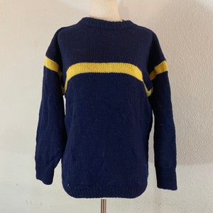 1970s blue and yellow striped pullover. Virgin Acrylic. Classic 1970s academic lookbook. Dark Academia. Preppy.Classic size M pullover