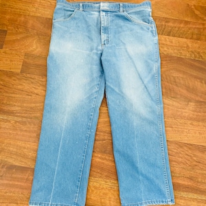 Vintage sz  L 38/29  1970s Wranglers. Blue Jean slacks. Cotton blend. Cowgirl. High Waisted.Western Cowgirl Style. Rugged Denim. Faded Jeans