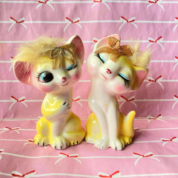 その他 SET OF VINTAGE CERAMIC BIG EYE KITTY CAT Vintage Kitsch Big Eyed Ceramic Cat Figurine Pair Kitschy Showa