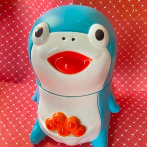 Söt enorm 23 cm COISS karpmonstret Toreba karpfisk Tsurubara Sofvi Sofubi mjuk vinylkonstleksak av AKIHIRO x Noriya från Japan