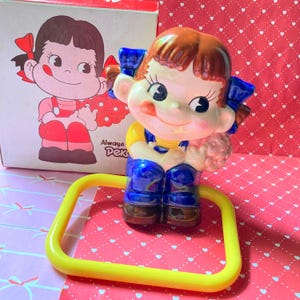 Kawaii Milky Peko chan Fujiya Sweets brand vintage retro ceramic tissue holder from Japan