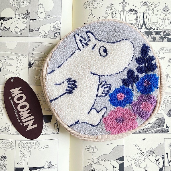 Kawaii Moomin round shaped pouch bag from Japan