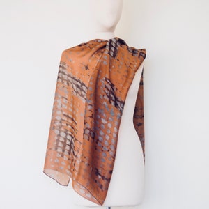 Brauner Chiffon Schal, Seidenschal, braunes Schultertuch, Frauenschal, Seidenhaarschal, Schal wickeln, Schal Frauen, reine Seide, handgemacht
