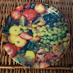 Vintage round fibreglass tray 12 inch diameter.  vintage tray serving tray fruit design.