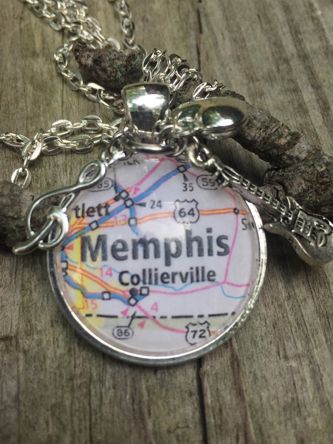 Memphis Tennessee Map Pendant Necklace - UK