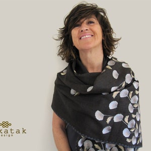 Hand-embroidered wool shawl with flowers, perfect for weddings, ceremonies, and gatherings