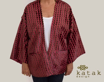 korte fluwelen kimono voor dames, fluwelen jasje met bruine en roze stippen