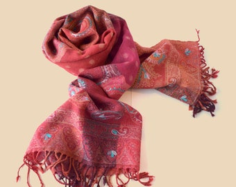 pashmina india mujer, bufanda bordada de lana, chal de lana rojo y granate, bufanda lana invierno, pañuelo boda bohemia, pañoleta multicolor