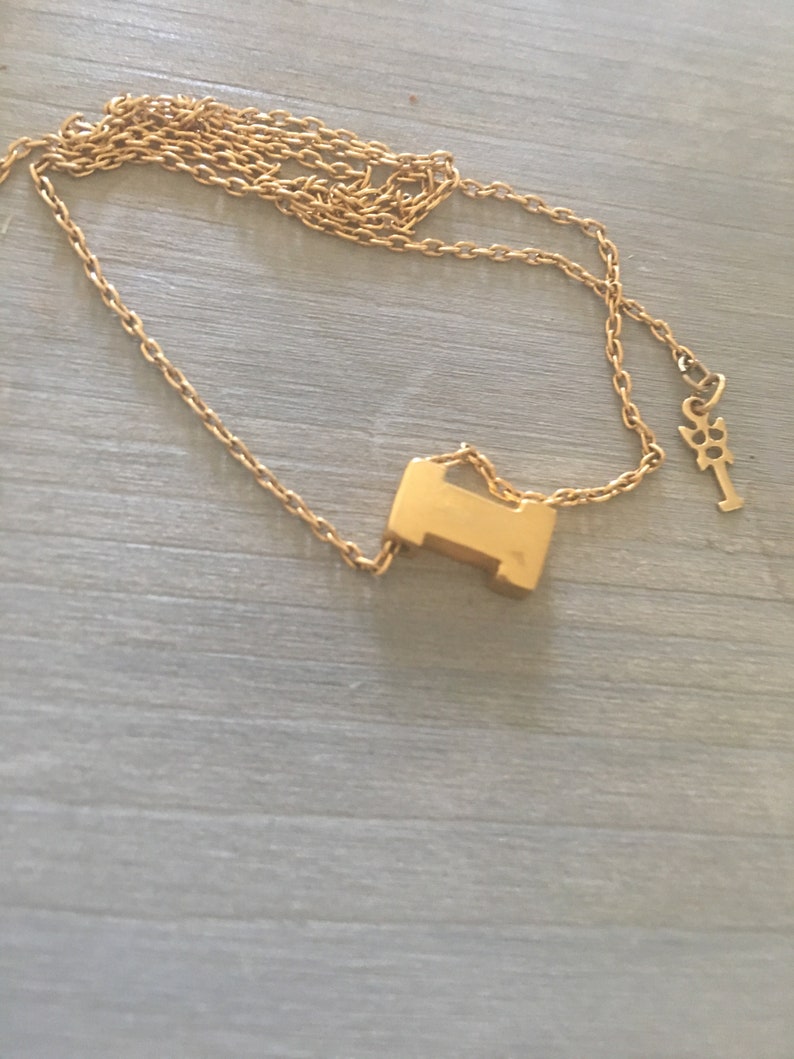 Vintage Crown Trifari Imitial letter I Gold Toned Necklace