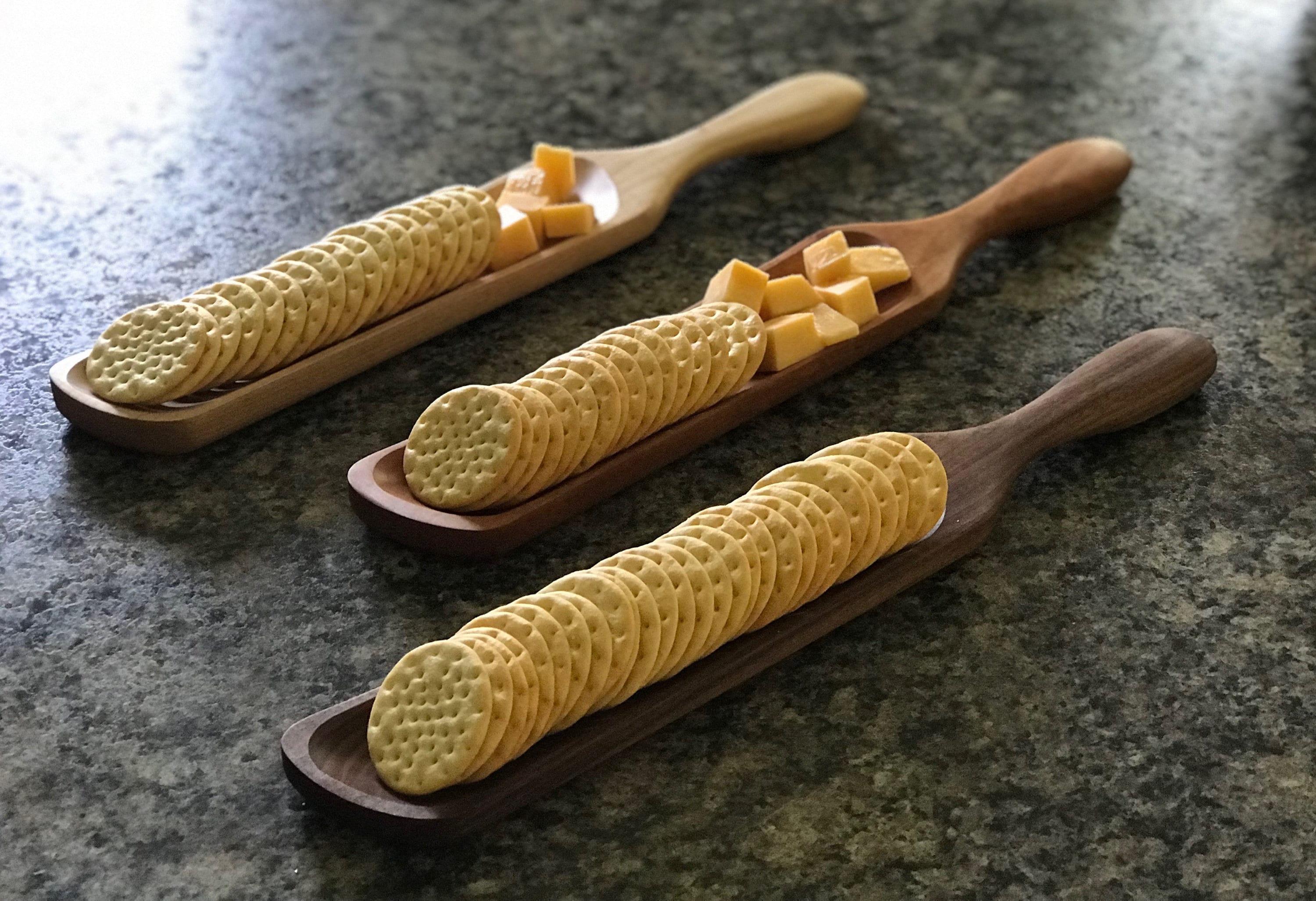 Воод Кракер. Cheese Cracker. Cheese and Cracker serving Tray Jig Plans. Wooden Crackers (makva). Handle made