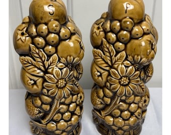 Vintage MCM Inarco Fruit And Daisy Solniczka i Pieprzniczka Japonia 8" H