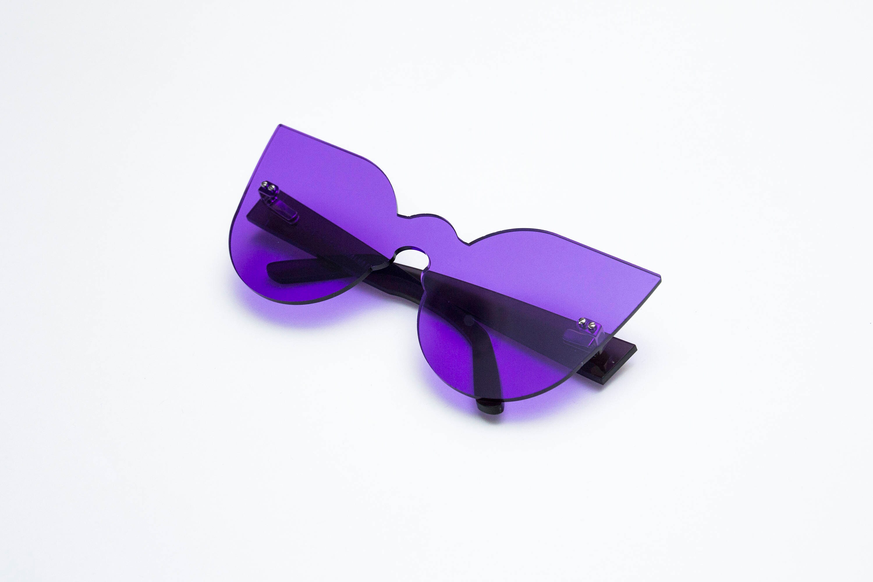 Class Club Red Cat-Eye Sunglasses with Purple Tint Purple Cat Eye Glasses, Big Eyewear, Clubwear, Club Kids  main image 4