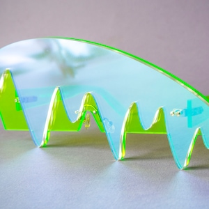 Slijmglazen groen en iriserend