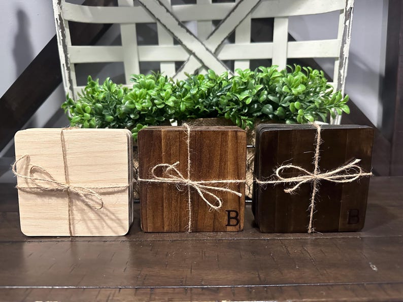 Juego de 4 posavasos de madera personalizados: monograma quemado, regalos de bar, regalo de inauguración de la casa, posavasos de madera, monograma, regalo de boda imagen 7