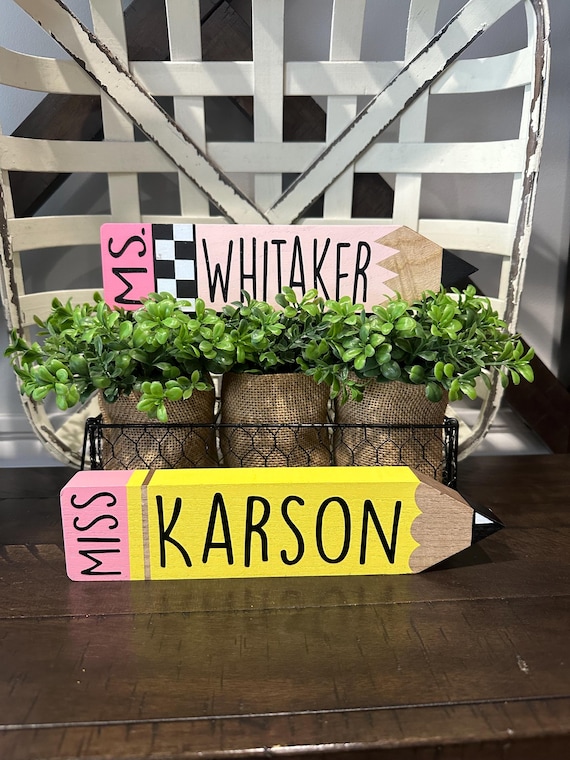 Personalized Teacher Desk Name Plate, Pencil-Shaped Custom Name Sign, Teacher Gift, Classroom Decor, Teacher Appreciation Gift