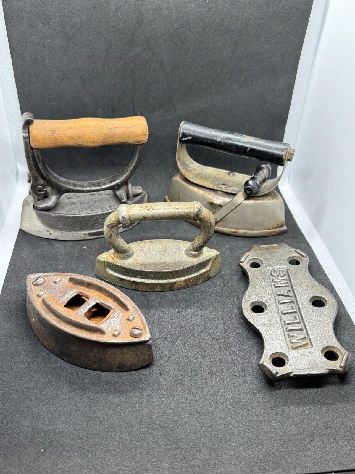 Lot of Small Antique Sad Irons & Trivet Primitive Laundry Miniature Collectibles