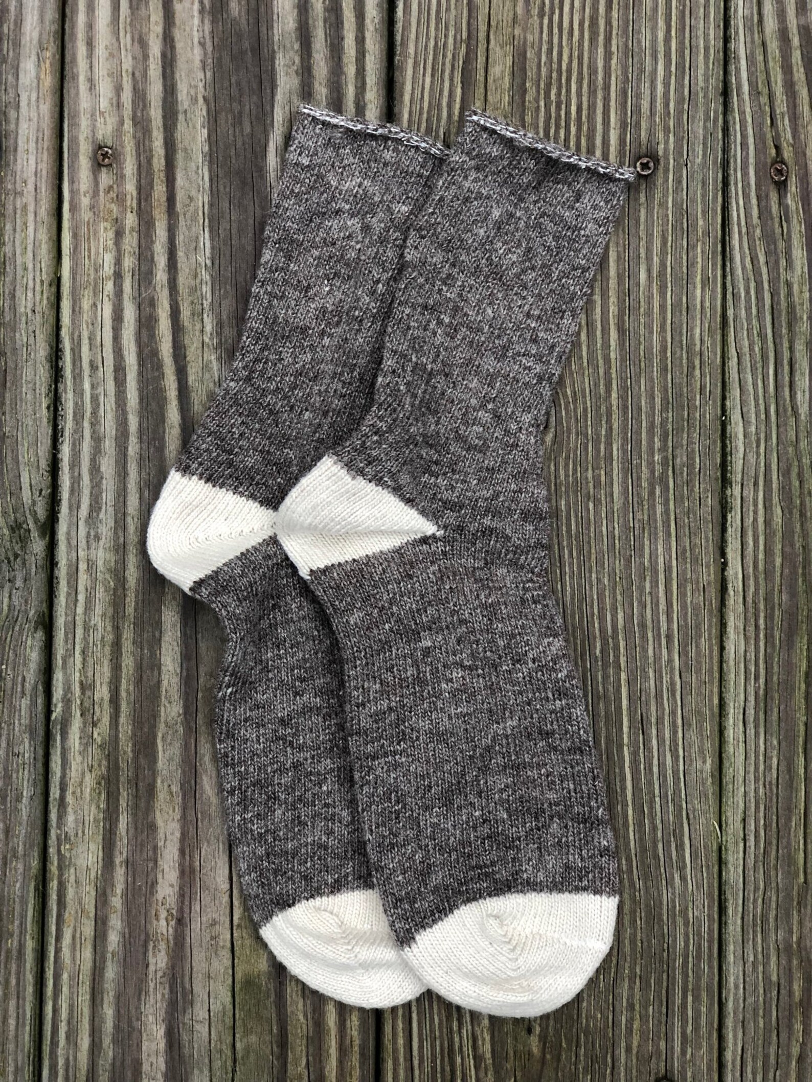 Traditional Farmer's Socks // 100 Natural Wool // Unisex // Size Small