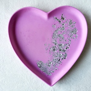 Jesmonite dish, Pink heart dish with silver leaf, Jesmonite pink dish, Ring heart dish, Trinket dish, Gift ideas for her, Made in Australia