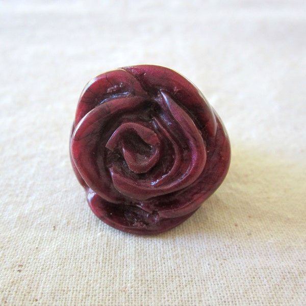 Handmade resin ring - vintage inspired, carved rose large ring - dark pearlescent magenta with black swirls - Size P1/2 or size 7.75 to 8 US