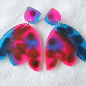 Resin earrings, Tulip shaped earrings, Marbled fluorescent, neon pink, transparent blue, black, Dangle, Drop, Tie Dye earrings, Gift ideas